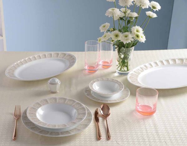 سرویس غذاخوری 29 پارچه چینی زرین ایران سری نئوکلاسیک طرح آرتمیس کرم