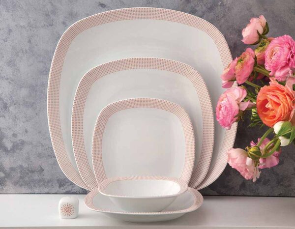 سرویس غذاخوری 98 پارچه چینی زرین ایران سری کواترو طرح مریدین رزگلد